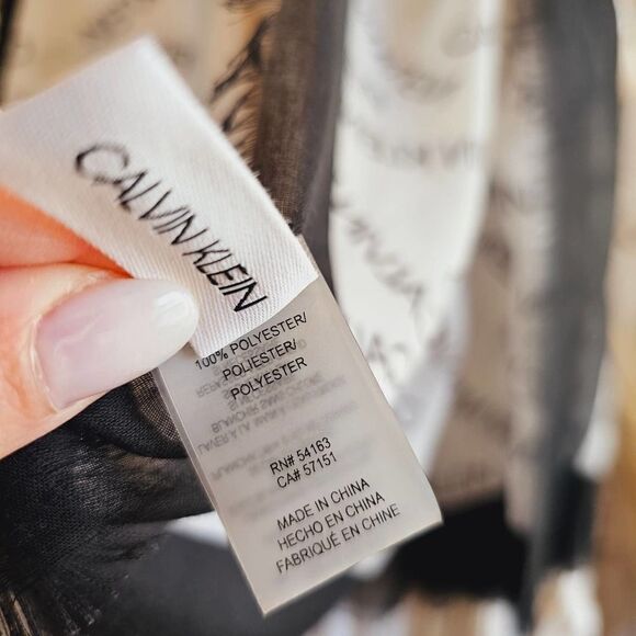 Calvin Klein Logo Print Sheer Scarf Black White New - Picture 5 of 5